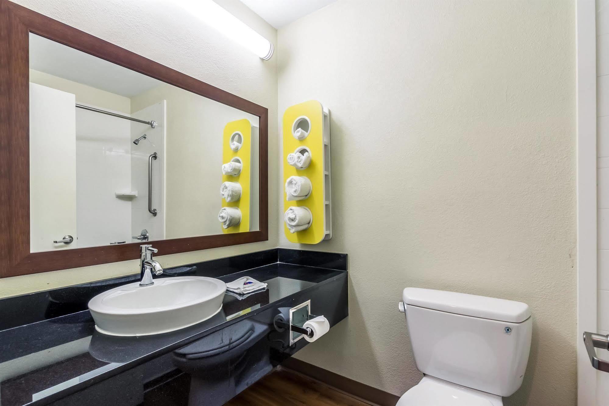 Motel 6 New Brunswick Kültér fotó